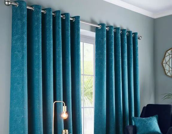 Ready-made Eyelet Curtains