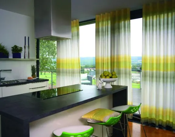 Stylish curtains for kitchen
