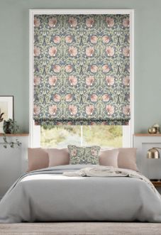William Morris Pimpernel Blush Blind