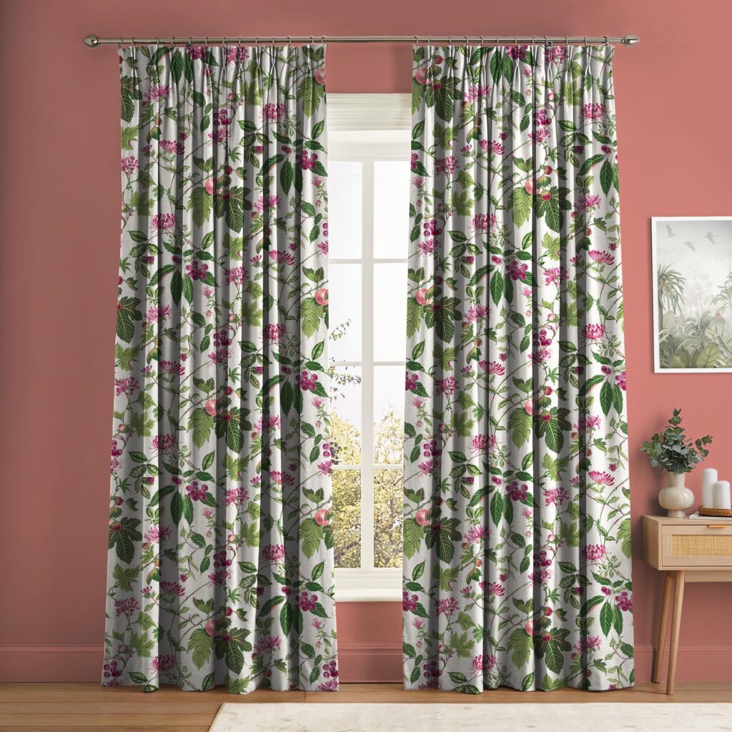 Craftwork Trail Day Curtain