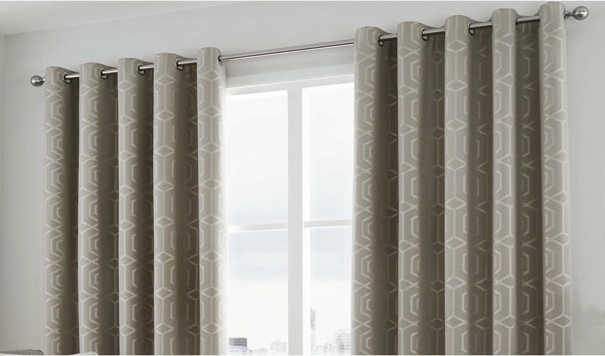 Eyelets in Curtains