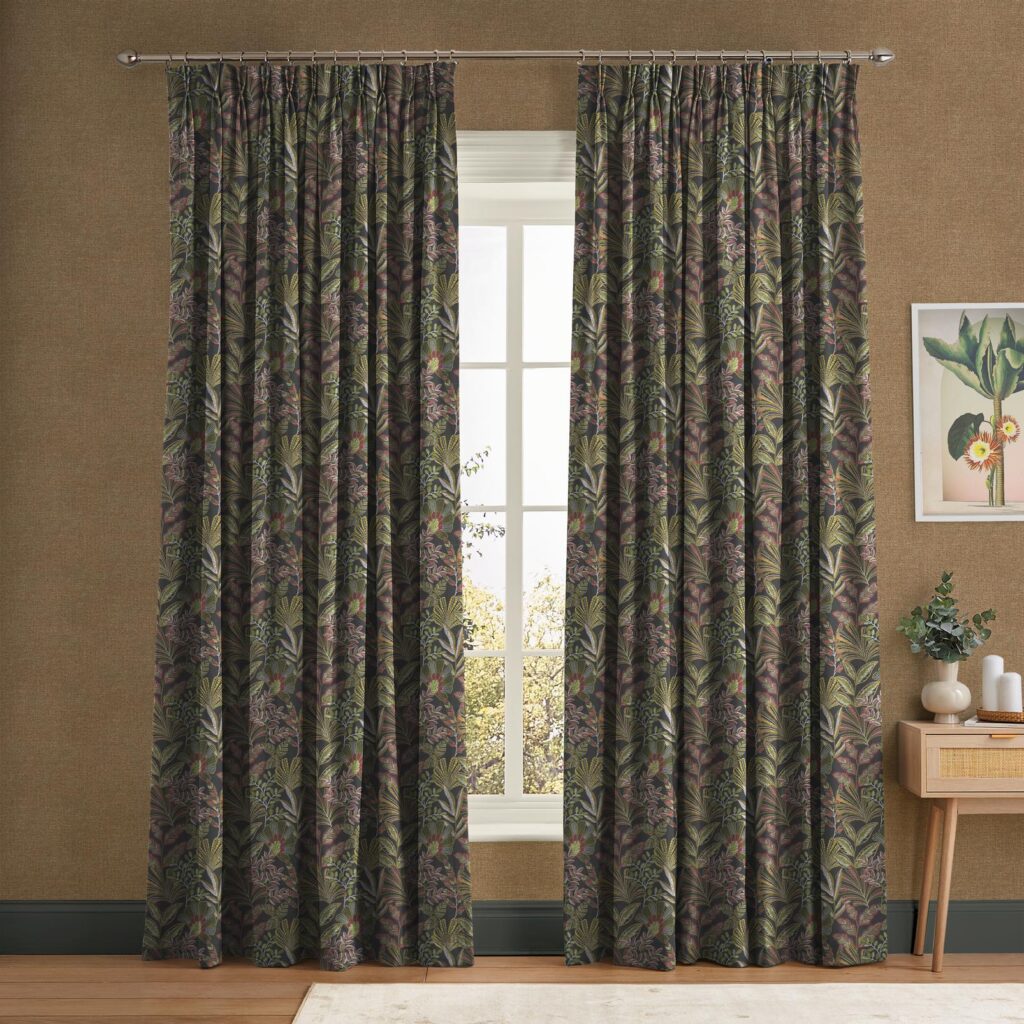 Vendura Weave Black & Damson Curtain