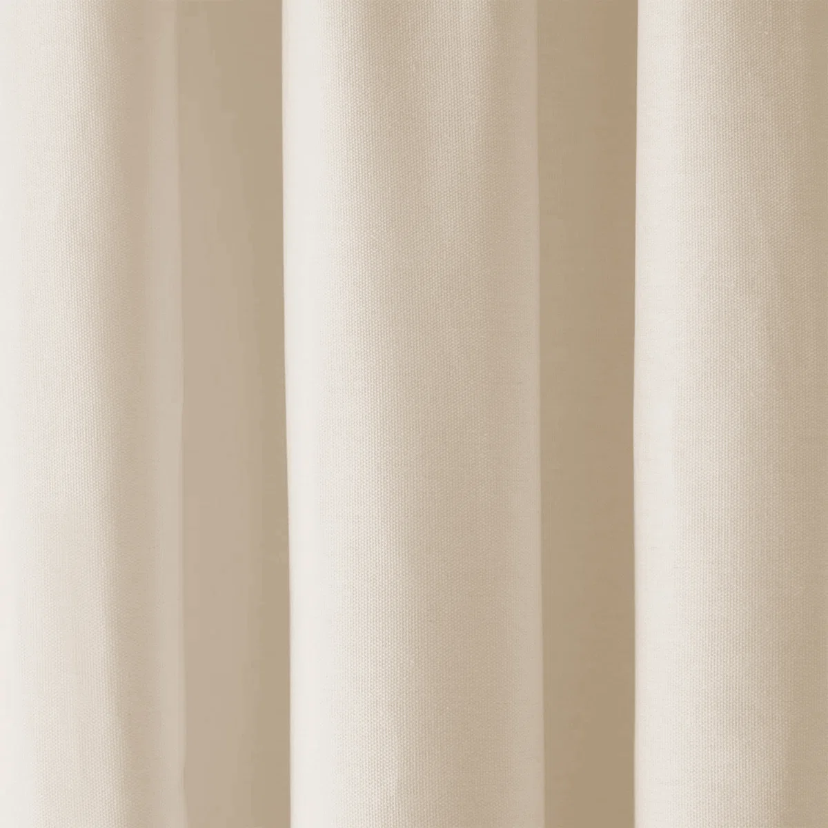 100% Room Darkening Eyelet Thermal Curtain