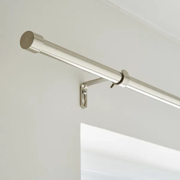 Stud Extendable Metal Curtain Rods